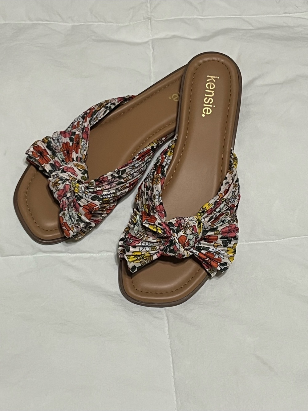kensie Brown Slide Sandals with Multicolor Floral Knot Upper